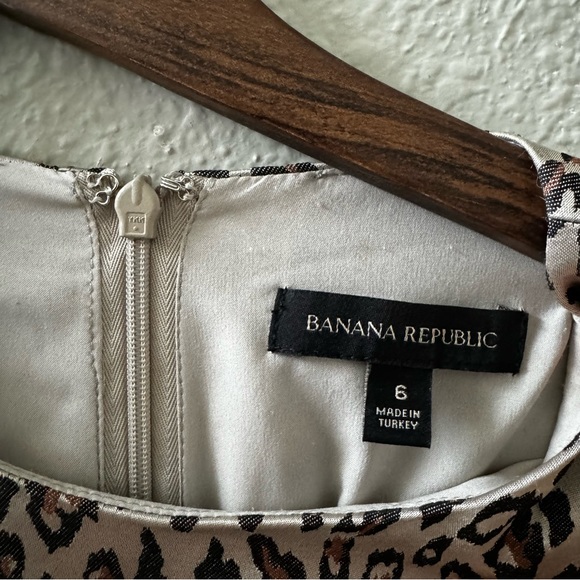 Banana Republic leopard print dress with puff sleeve  size 6 - Picture 4 of 10